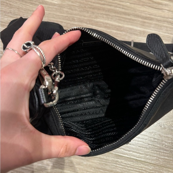 Prada Re-edition Bag - Picture 10 of 16